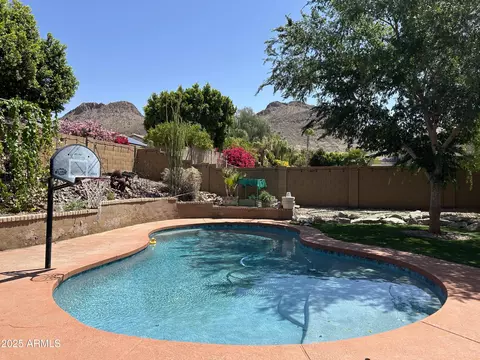 Exterior - 6422 W Range Mule Dr, Phoenix, AZ 85083 photo 2 of 5