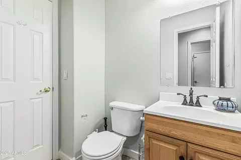 Bath - 6422 W Range Mule Dr, Phoenix, AZ 85083 photo 5 of 5