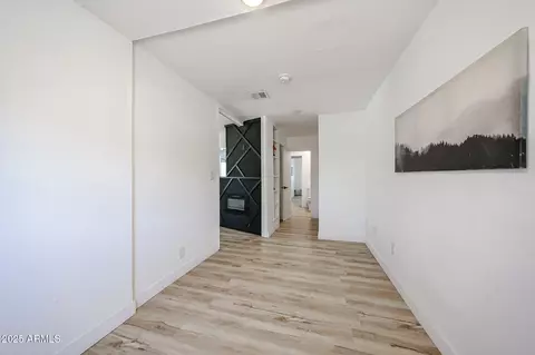 741 E Carol Ave, Phoenix, AZ 85020 photo 18