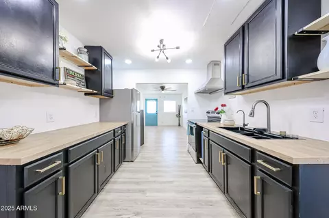 741 E Carol Ave, Phoenix, AZ 85020 photo 8