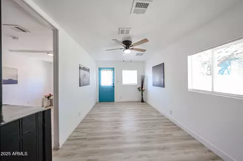 741 E Carol Ave, Phoenix, AZ 85020 photo 6
