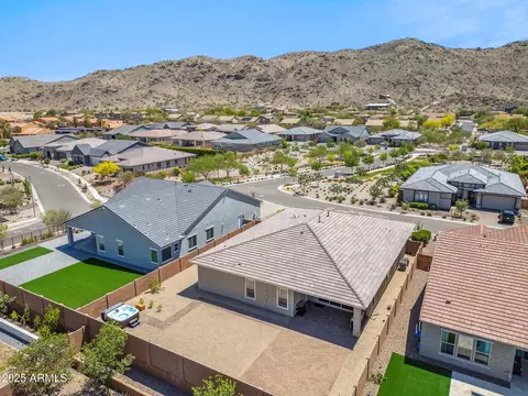View/Area - 3366 E Constance Way, Phoenix, AZ 85042 photo 1 of 2