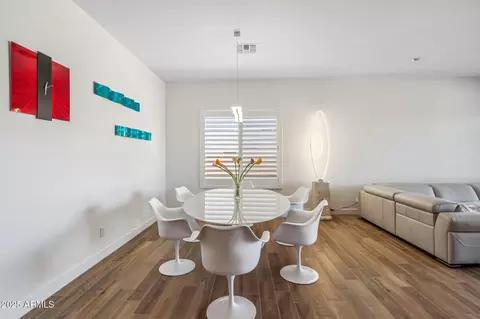 Dining - 3366 E Constance Way, Phoenix, AZ 85042 photo 2 of 4
