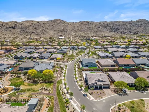 View/Area - 3366 E Constance Way, Phoenix, AZ 85042 photo 2 of 2