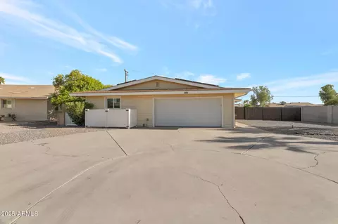 7001 E Flossmoor Ave, Mesa, AZ 85208