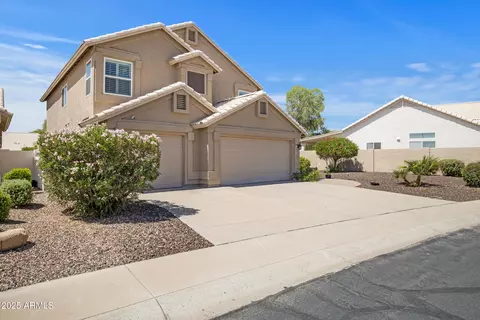 4207 E Rockledge Rd, Phoenix, AZ 85044 photo 2
