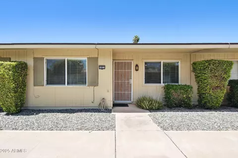 10921 W Santa Fe Dr, Sun City, AZ 85351