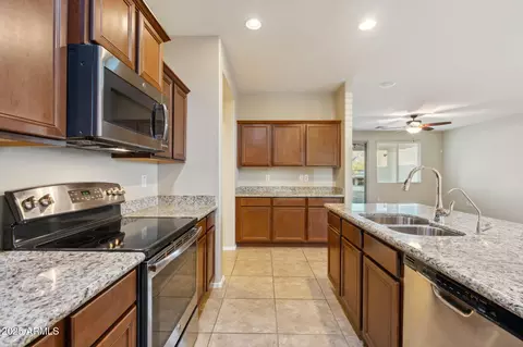 7973 S Peppertree Ct, Gilbert, AZ 85298 photo 18