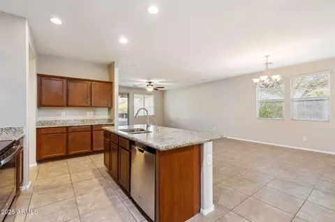 7973 S Peppertree Ct, Gilbert, AZ 85298 photo 6