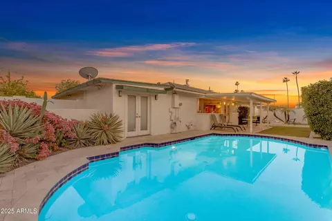 Exterior - 4596 E Calle Ventura --, Phoenix, AZ 85018 photo 7 of 8