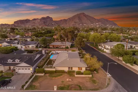 4596 E Calle Ventura --, Phoenix, AZ 85018