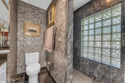 Bath - 4596 E Calle Ventura --, Phoenix, AZ 85018 photo 2 of 3