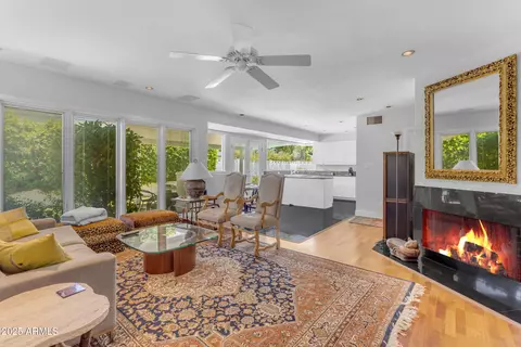 Living - 4596 E Calle Ventura --, Phoenix, AZ 85018 photo 2 of 2