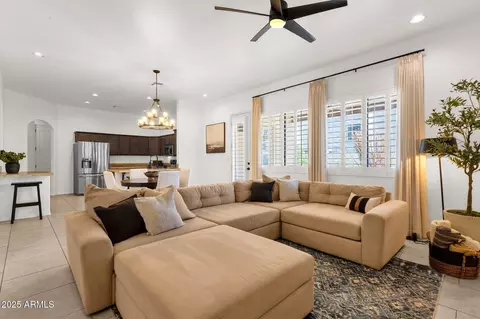 1554 E Kings Ct, Gilbert, AZ 85234 photo 6