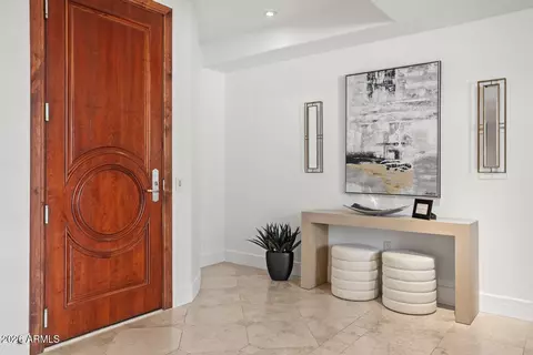 2402 Esplanade Ln #204, Phoenix, AZ 85016