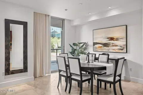 Dining - 2402 Esplanade Ln #204, Phoenix, AZ 85016 photo 1 of 2