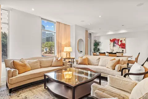 2402 Esplanade Ln #204, Phoenix, AZ 85016