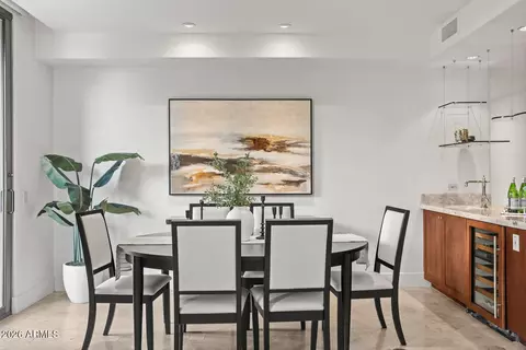 Dining - 2402 Esplanade Ln #204, Phoenix, AZ 85016 photo 1 of 1