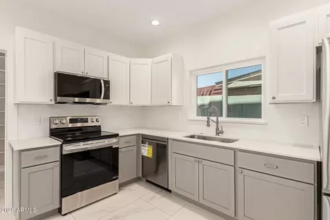 1131 E Bishop Dr, Tempe, AZ 85282 photo 9