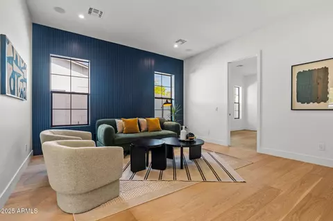 Living - 4107 Edgemont Ave, Phoenix, AZ 85008 photo 1 of 5