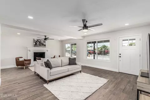Living - 4531 N 12th Dr, Phoenix, AZ 85013 photo 1 of 4