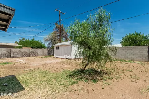 Exterior - 4531 N 12th Dr, Phoenix, AZ 85013 photo 4 of 6