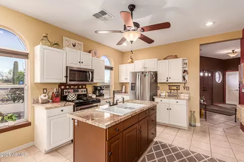 Kitchen - 5530 E Bell St, Apache Junction, AZ 85119 photo 2 of 4