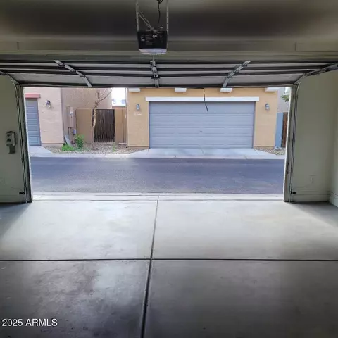 6908 S 8th Dr, Phoenix, AZ 85041 photo 7