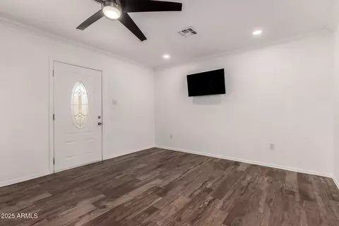 Living - 538 W 13th St, Tempe, AZ 85281 photo 1 of 3