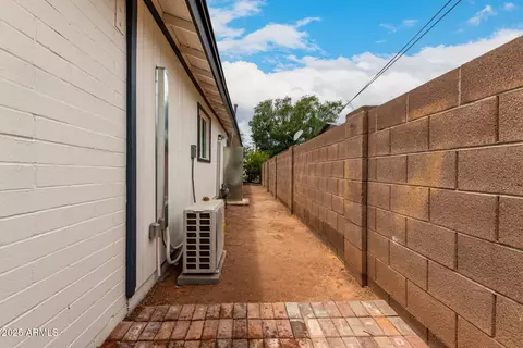 Exterior - 538 W 13th St, Tempe, AZ 85281 photo 3 of 3