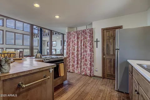 6081 W Skyview Cir, Pine, AZ 85544 photo 11