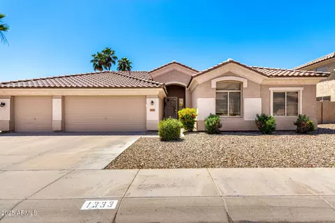 1333 W Deer Creek Rd, Phoenix, AZ 85045