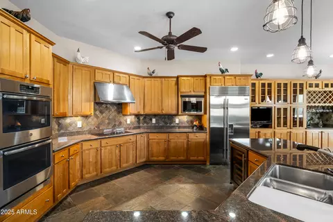Kitchen - 6950 E Superstition View Dr, Apache Junction, AZ 85119 photo 4 of 5
