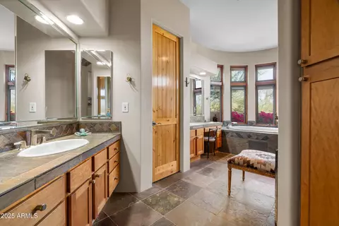 Bath - 6950 E Superstition View Dr, Apache Junction, AZ 85119 photo 5 of 6