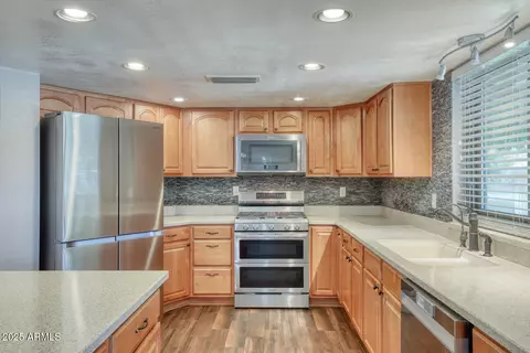 2424 E Ivy St, Mesa, AZ 85213 photo 9