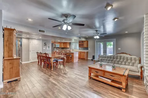 2424 E Ivy St, Mesa, AZ 85213 photo 6