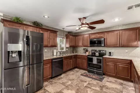 2231 E Weldon Ave, Phoenix, AZ 85016 photo 12