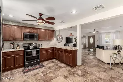 2231 E Weldon Ave, Phoenix, AZ 85016 photo 13