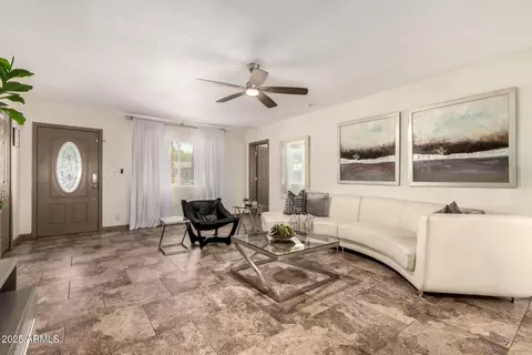 2231 E Weldon Ave, Phoenix, AZ 85016 photo 8