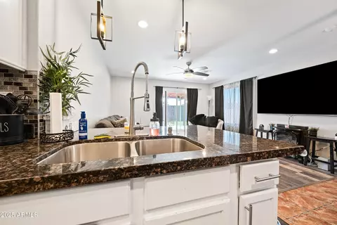 Kitchen - 8657 E Capri Ave, Mesa, AZ 85208 photo 4 of 5