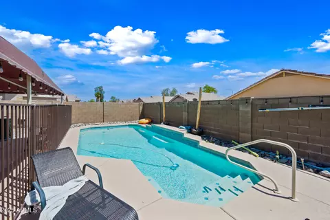 Exterior - 8657 E Capri Ave, Mesa, AZ 85208 photo 9 of 9