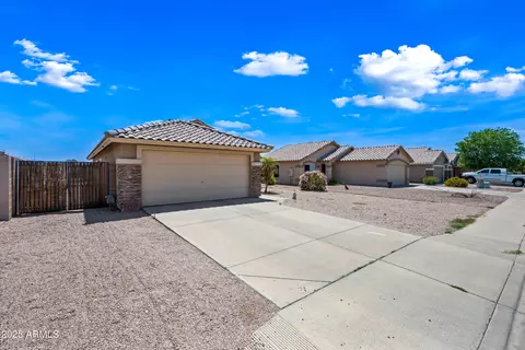 Exterior - 8657 E Capri Ave, Mesa, AZ 85208 photo 1 of 9