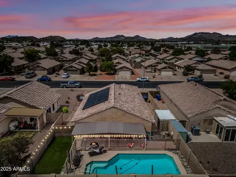 View/Area - 8657 E Capri Ave, Mesa, AZ 85208 photo 2 of 10