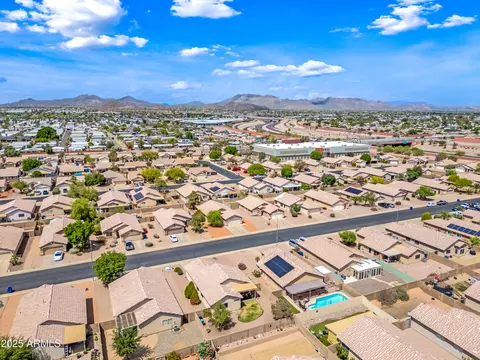 View/Area - 8657 E Capri Ave, Mesa, AZ 85208 photo 6 of 10