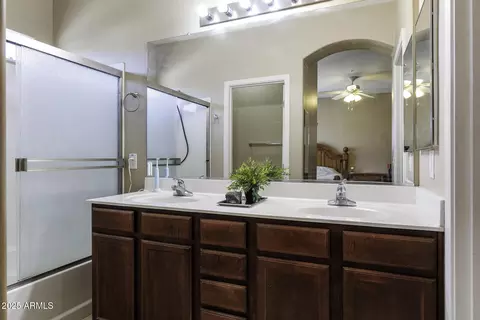 Bath - 3065 E Tamarisk St, Gilbert, AZ 85296 photo 1 of 2