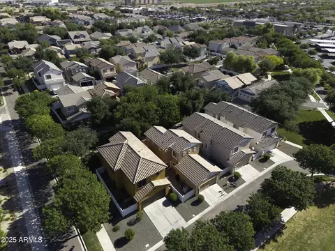 View/Area - 3065 E Tamarisk St, Gilbert, AZ 85296 photo 1 of 32