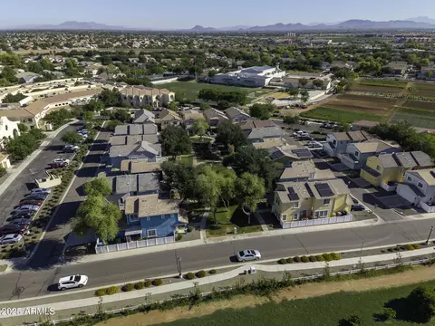 View/Area - 3065 E Tamarisk St, Gilbert, AZ 85296 photo 6 of 32