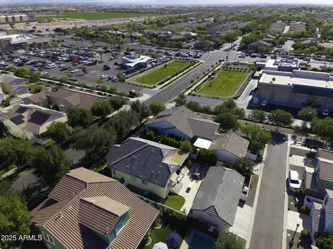 View/Area - 3065 E Tamarisk St, Gilbert, AZ 85296 photo 10 of 32