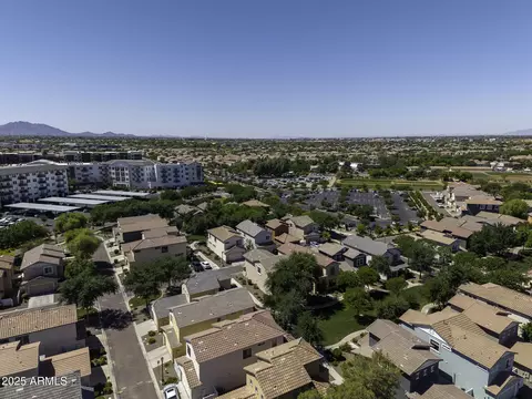View/Area - 3065 E Tamarisk St, Gilbert, AZ 85296 photo 25 of 32