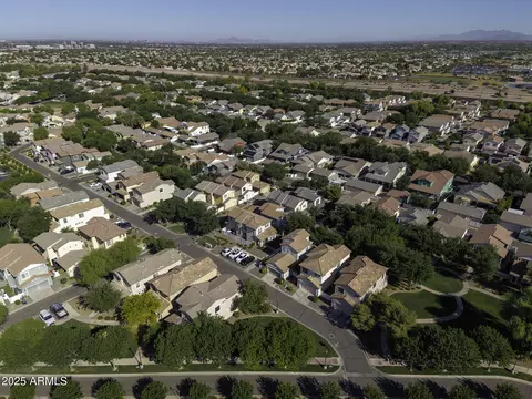 View/Area - 3065 E Tamarisk St, Gilbert, AZ 85296 photo 15 of 32